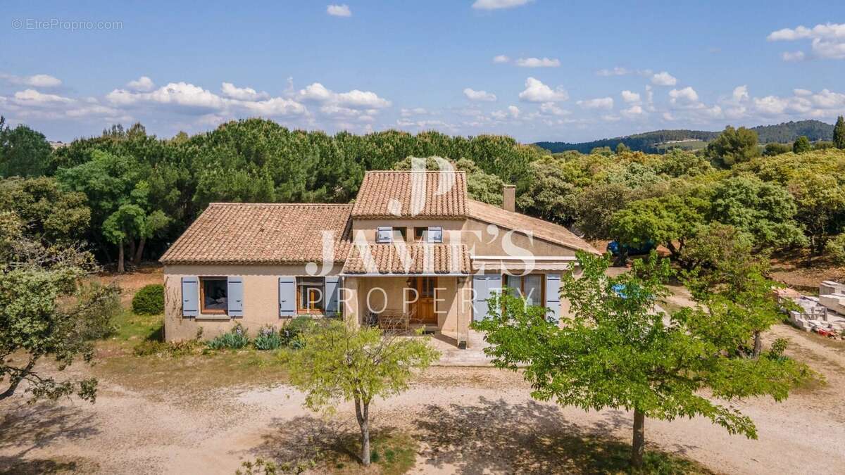 Maison à EYGALIERES