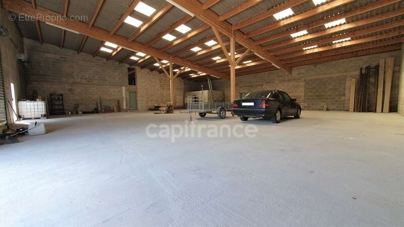 VAUVILLERS (70). Ensemble immobilier composé d'une maison d'habitation de 170m² et d'un bâtiment de 520m² - photo 18