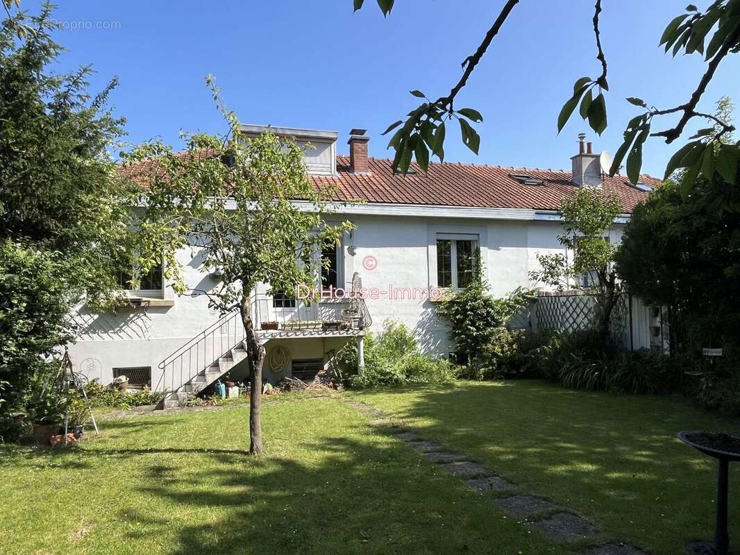 Maison à FACHES-THUMESNIL