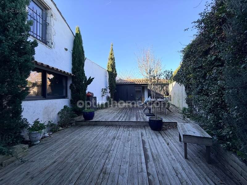 Maison à LE BOIS-PLAGE-EN-RE