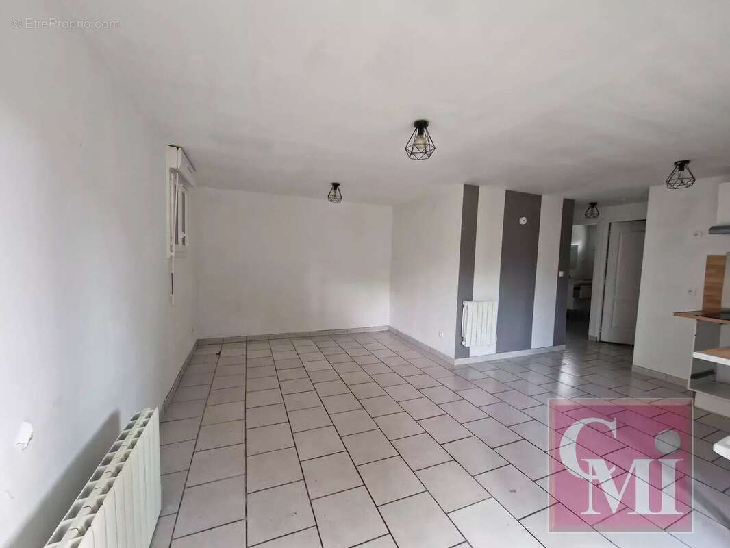 Appartement à BREUILLET