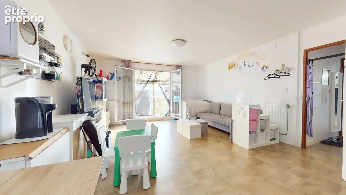 Appartement F3 avec balcon et Parking en sous-sol, proche tramway - photo 3