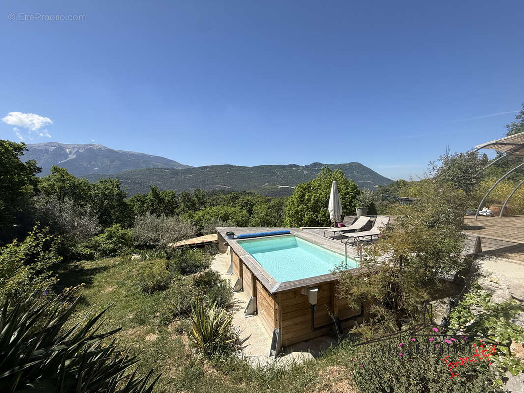 Maison en bois sur 2,- ha, situation exceptionnelle - photo 2