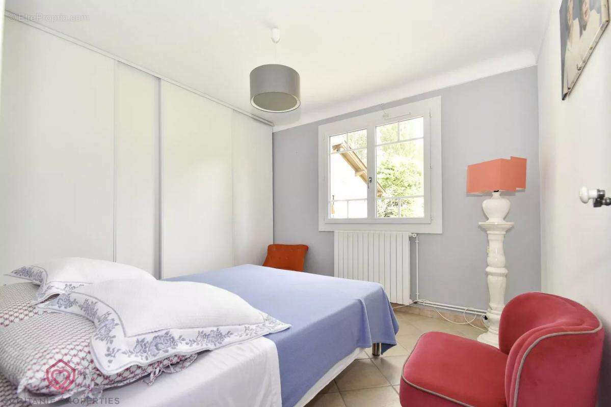 Maison à SAINT-YBARS