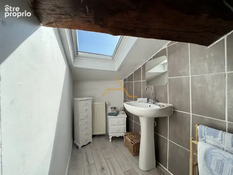 St gervais sur roubion  coquette maison de village de 129 m² avec terrasse - photo 17