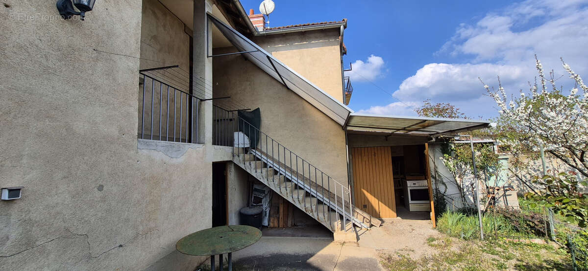Maison à MONTLUCON