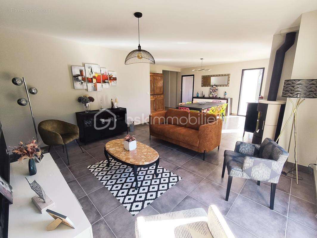 Maison à LA MEZIERE