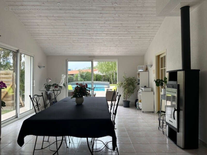 Maison à LES CLOUZEAUX