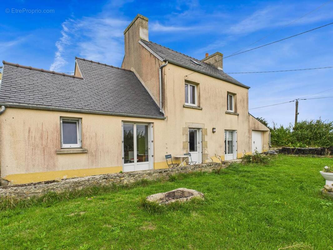 Photo 1 - Maison à PLOUGOULM