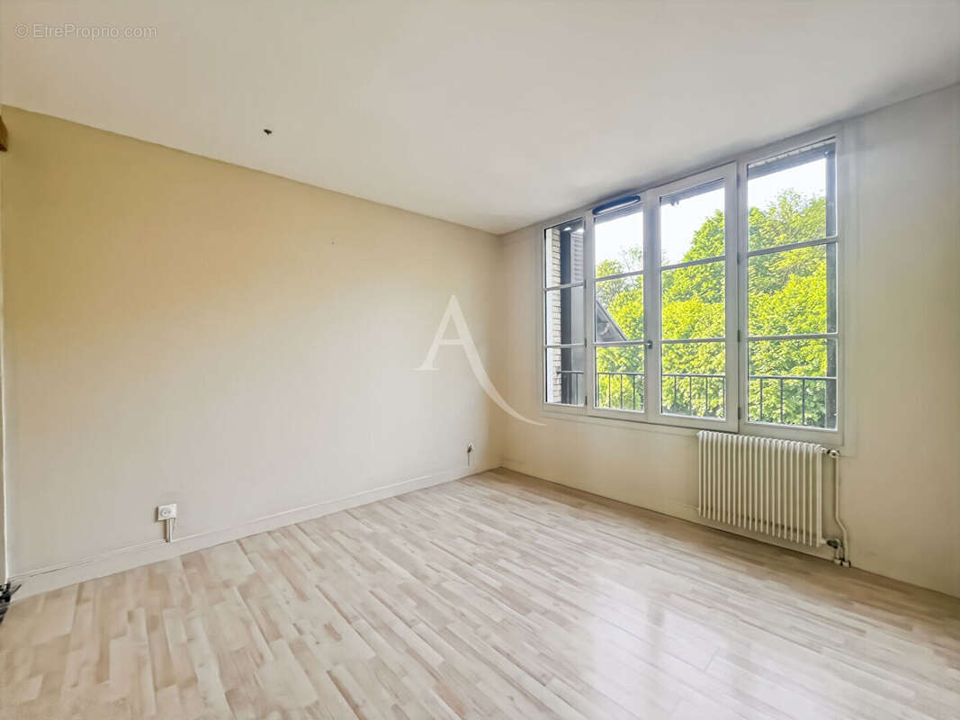 Appartement à BOISSY-L'AILLERIE