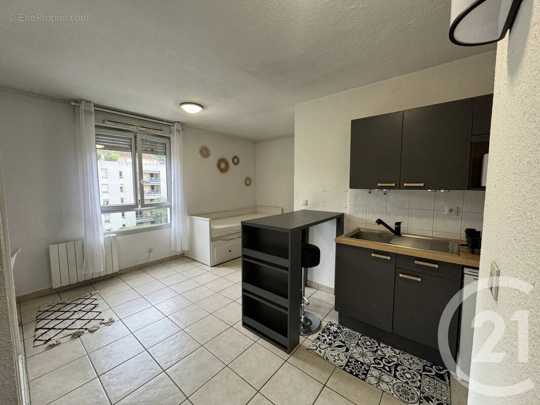 Appartement à LYON-9E