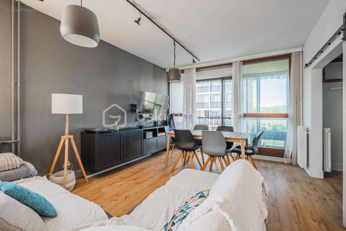 Appartement à SEYNOD