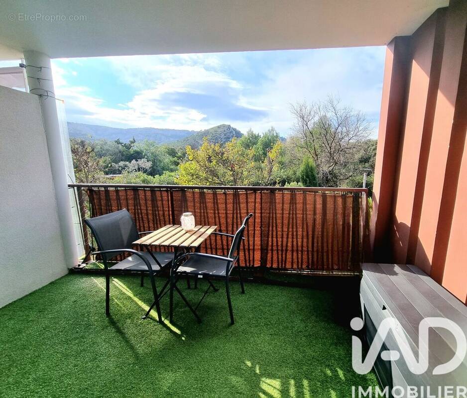 Photo 1 - Appartement à MARSEILLE-9E