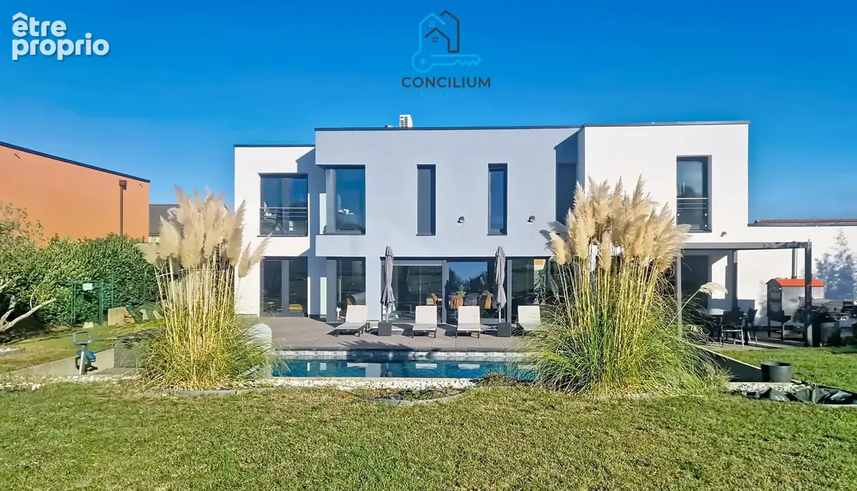 Neufchef   superbe villa contemporaine de 205 m2 avec piscine - photo 2