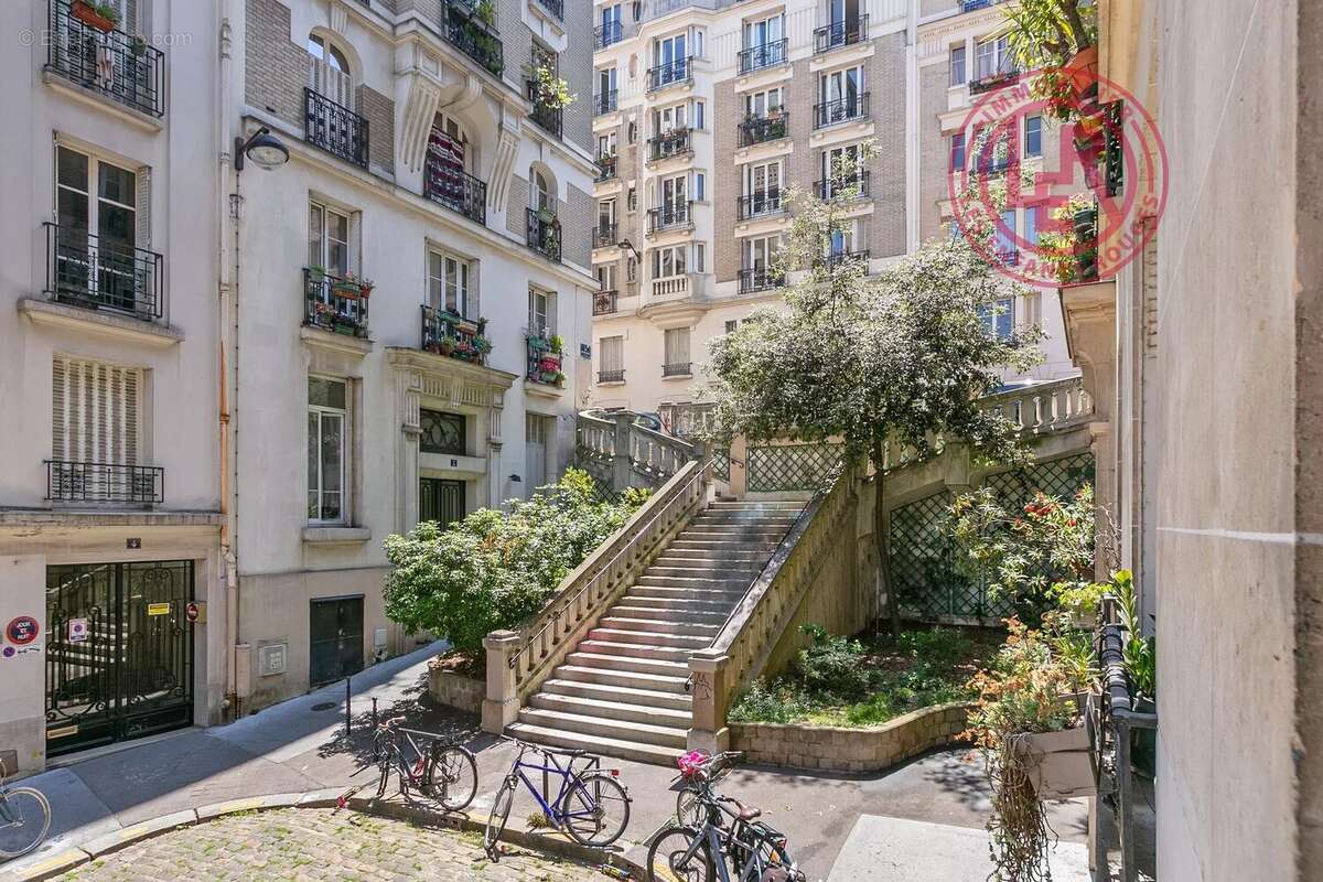Appartement à PARIS-18E