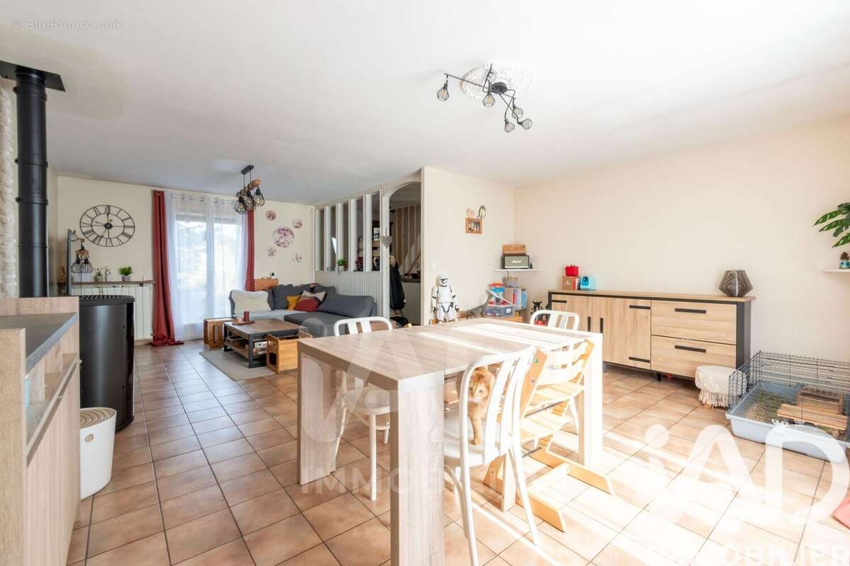 Photo 4 - Maison à EPONE