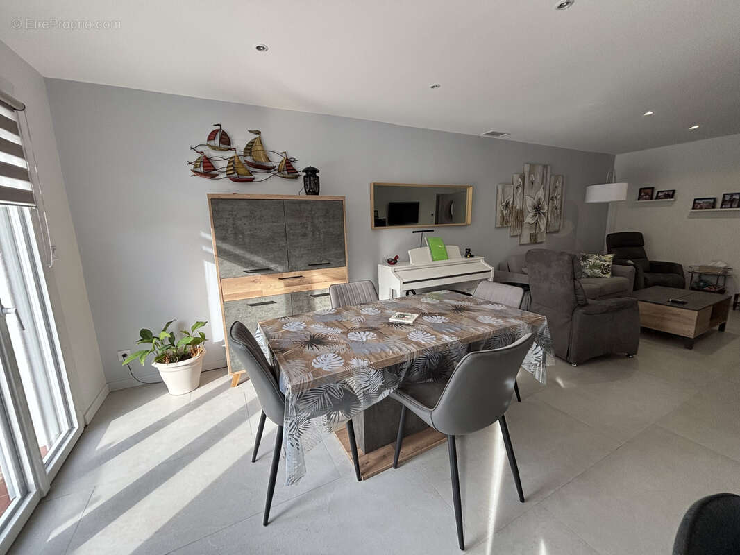 Maison à CANET-EN-ROUSSILLON