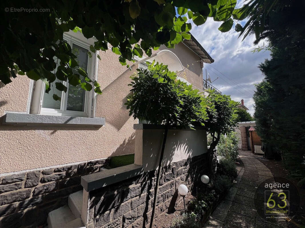 Maison à CLERMONT-FERRAND