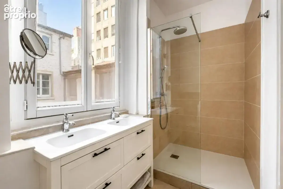 T4 114 m2+ caves - 69004 lyon - cours d’herbouville - photo 16