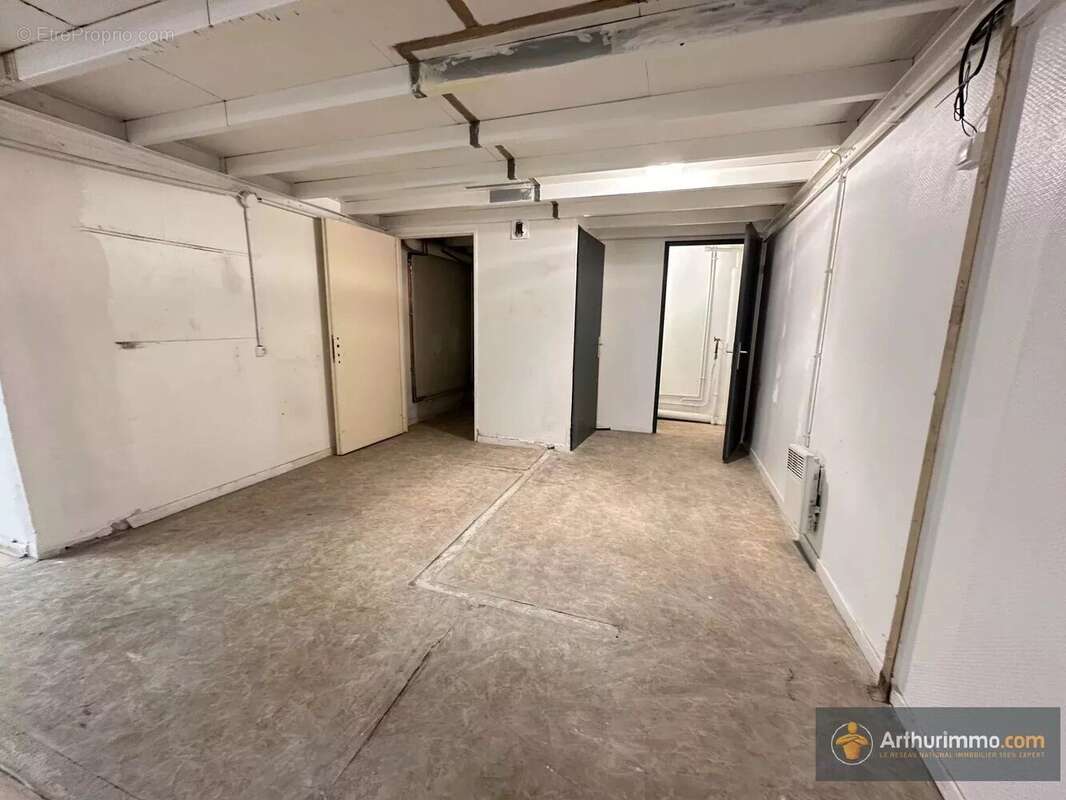 Commerce à LES PAVILLONS-SOUS-BOIS