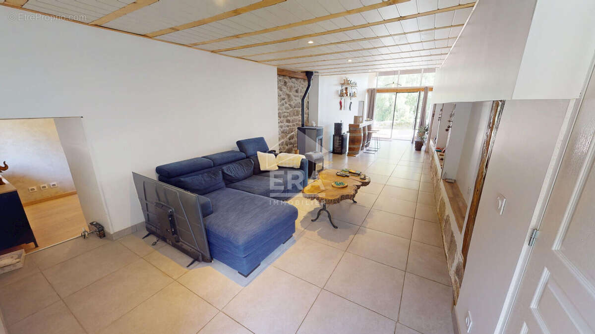 Maison à HOTONNES