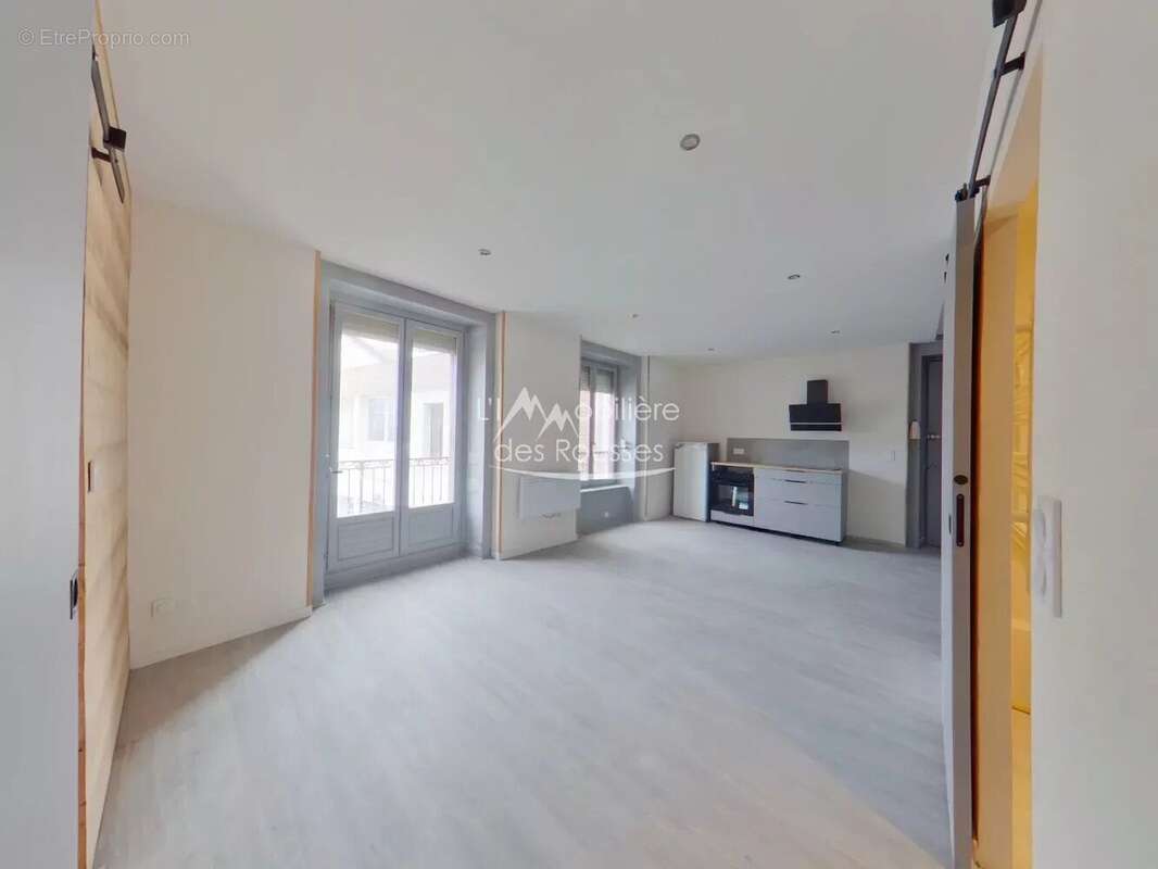 Appartement à LA MOUILLE