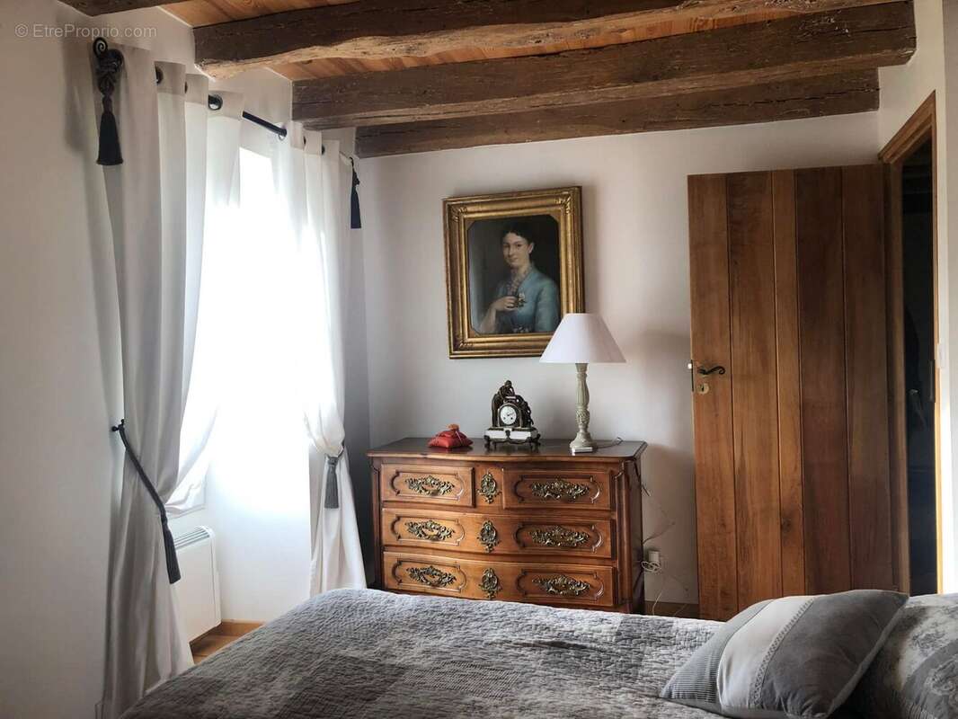 Maison 158 m² à Chasseneuil-Sur-Bonnieure  - photo 8