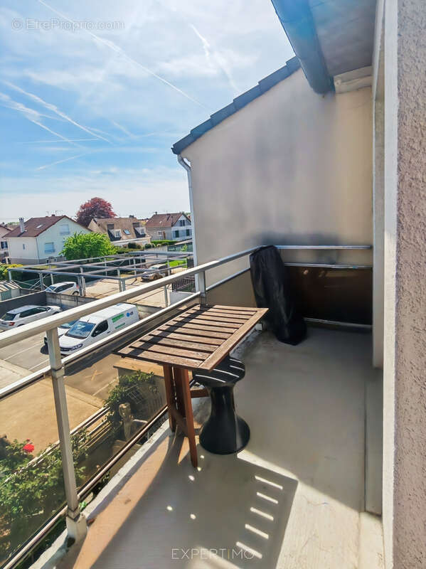 Appartement à PONTAULT-COMBAULT