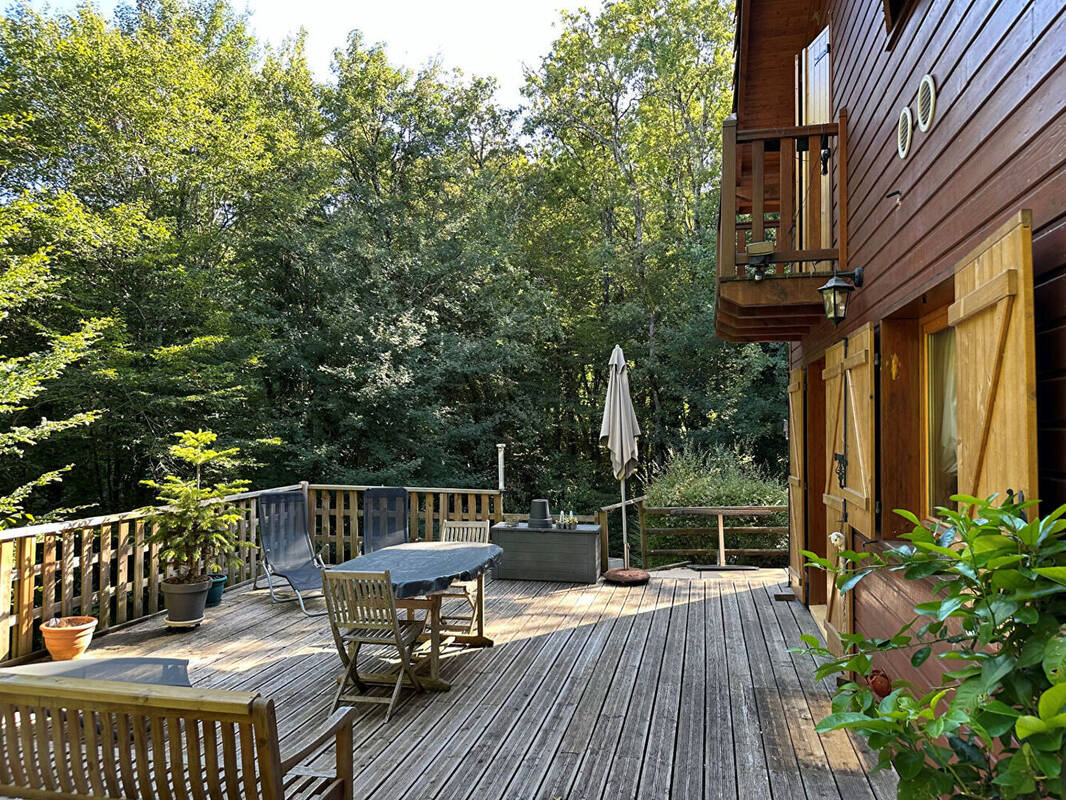 Maison à LACHAPELLE-AUZAC