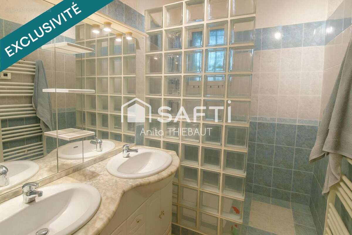 Photo 9 - Maison à FREJUS