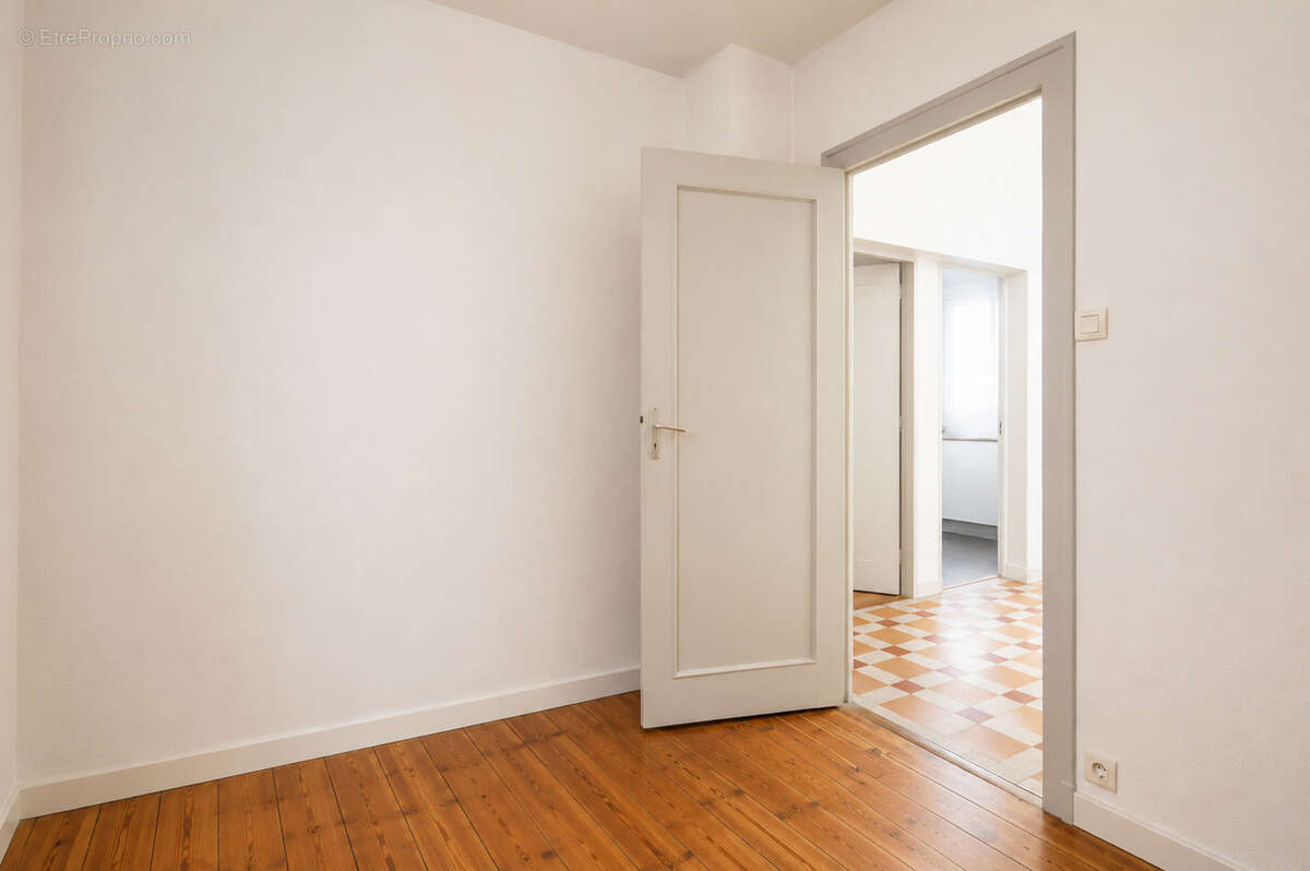 Grenoble - opportunité rare - ensemble immobilier de 4 logements avec garages & dépendances - revenus annuels - photo 13