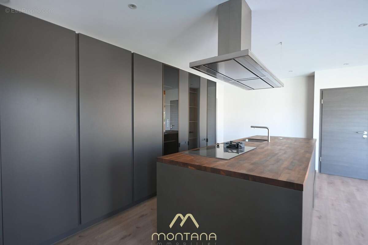 Maison à CONDE-NORTHEN