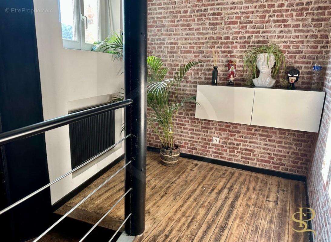 Maison à HARGICOURT