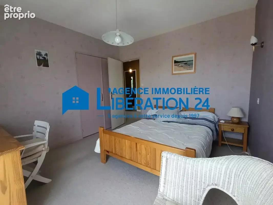 Maison familiale de 170 m² à Saint-Étienne - photo 14