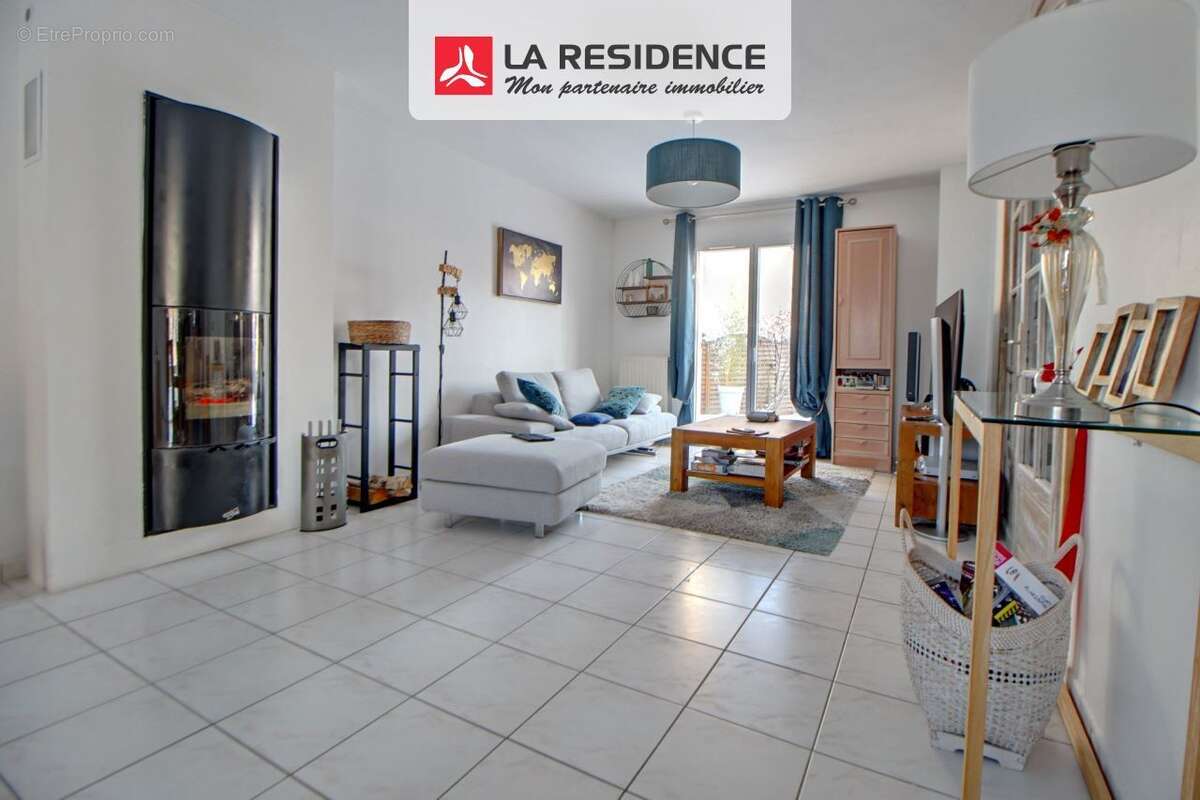 Maison à VERNEUIL-SUR-SEINE