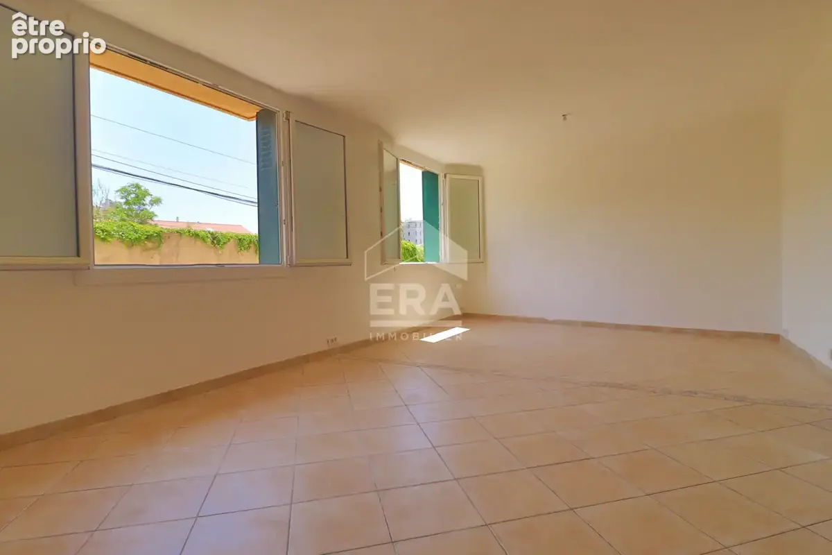 Appartement à MARSEILLE-10E