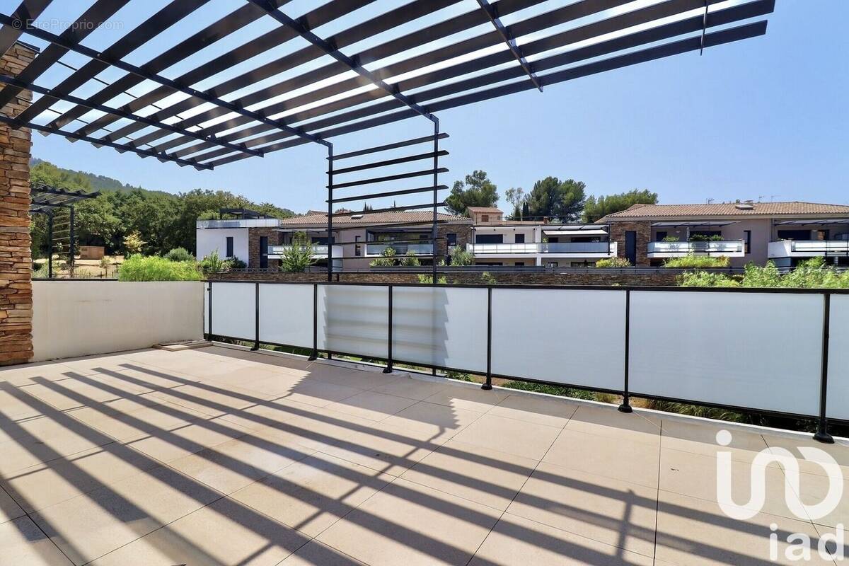 Photo 1 - Appartement à SAINT-CYR-SUR-MER