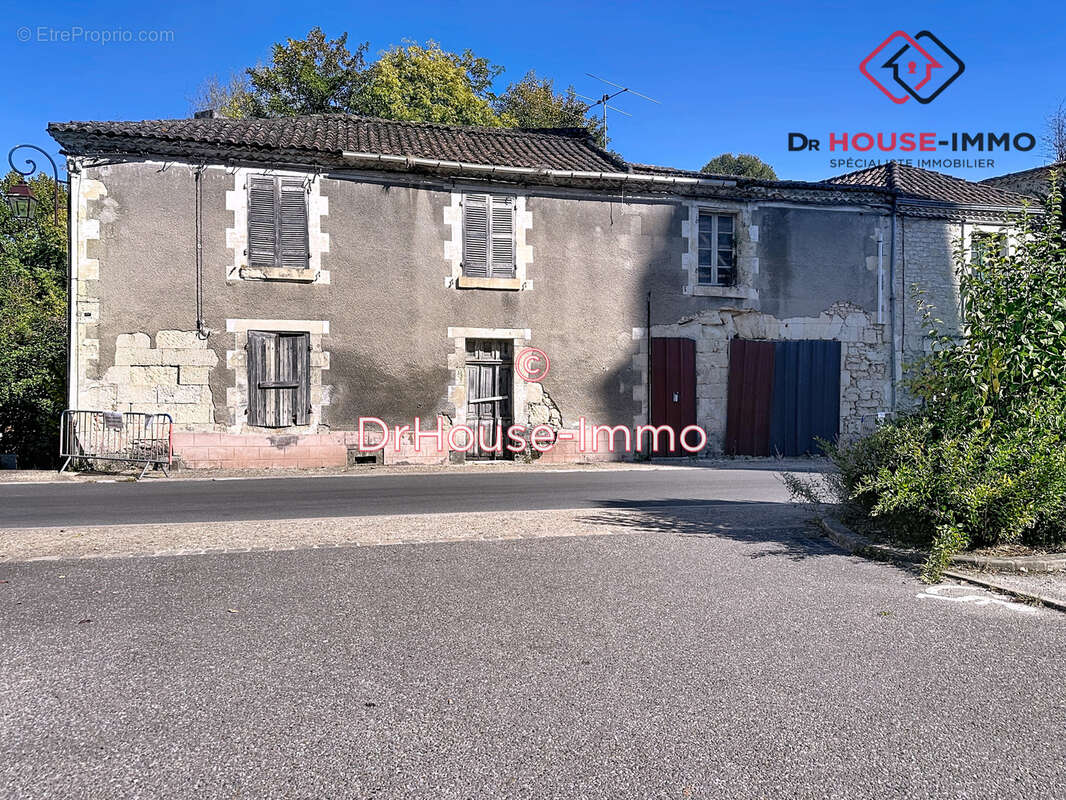 Maison à CHATEAU-L&#039;EVEQUE