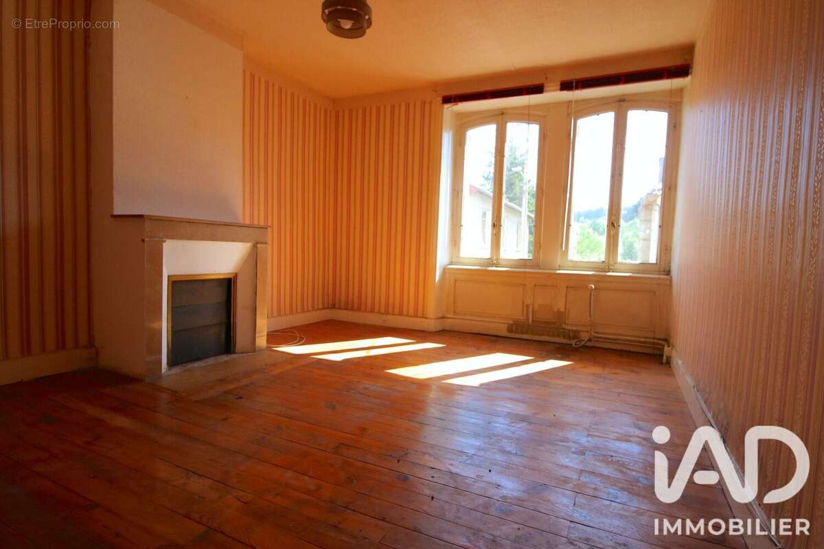 Maison 154 m² à Saint-Alyre-D'arlanc  - photo 6