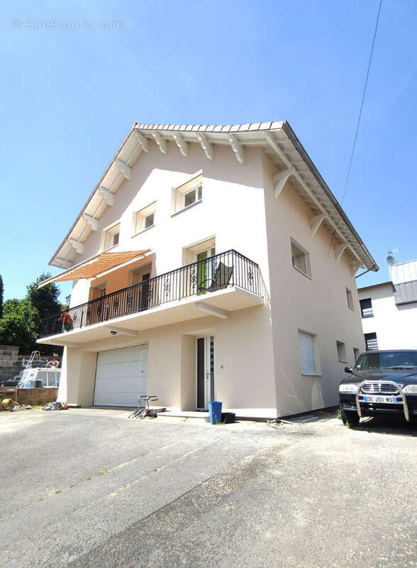 Maison à VALS-PRES-LE-PUY