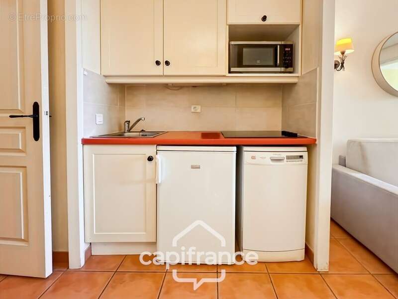 Pont royal en provence appartement de  27 m2 vue luberon une chambre meuble equipe - photo 10