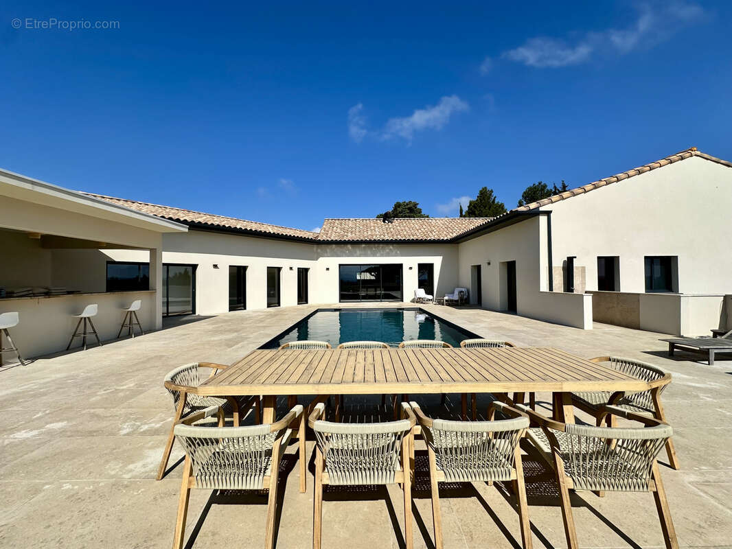 Maison à VILLEMOUSTAUSSOU