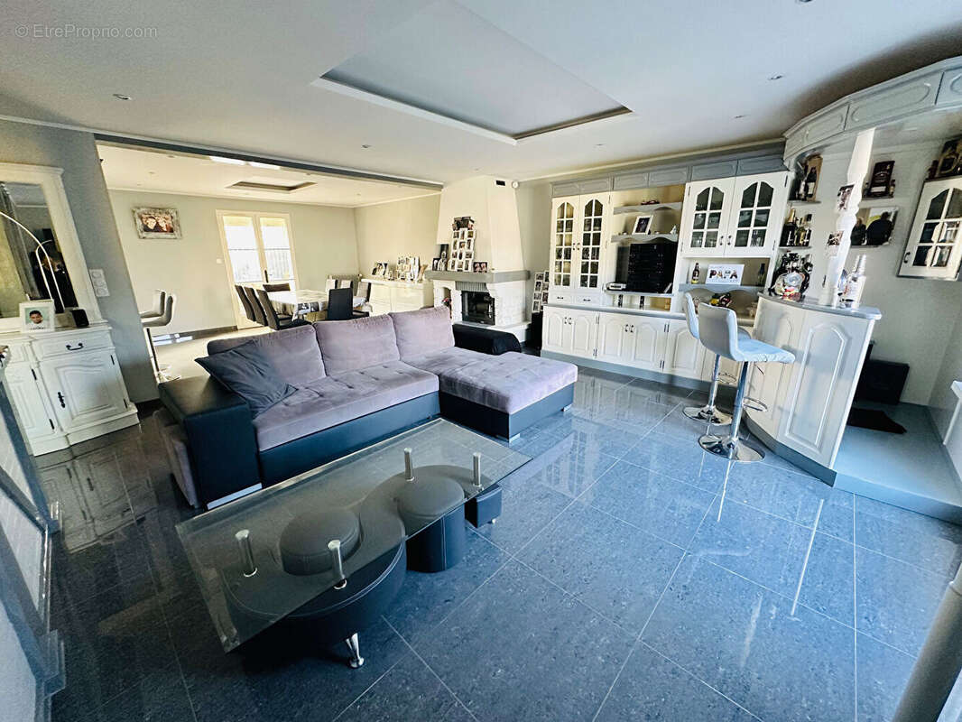 Maison à BALLAN-MIRE