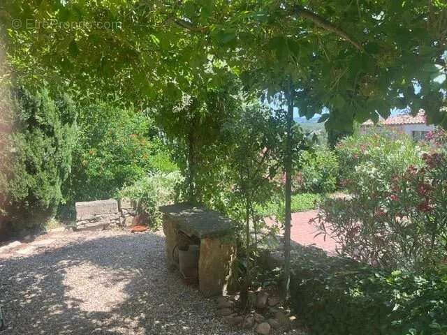 Maison à LEDENON