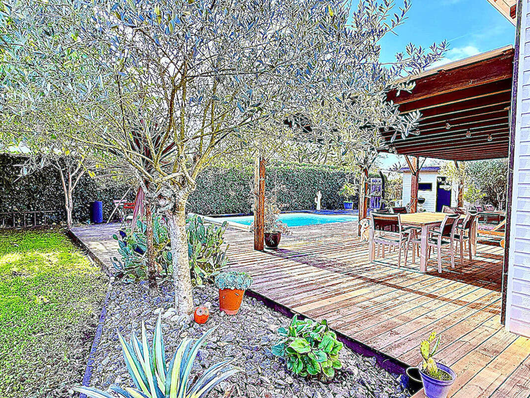 Maison à AMBARES-ET-LAGRAVE