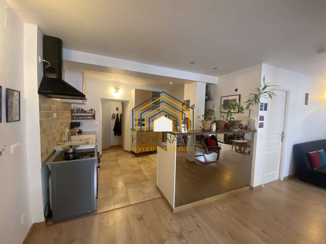 Appartement à LA TOUR-DU-PIN