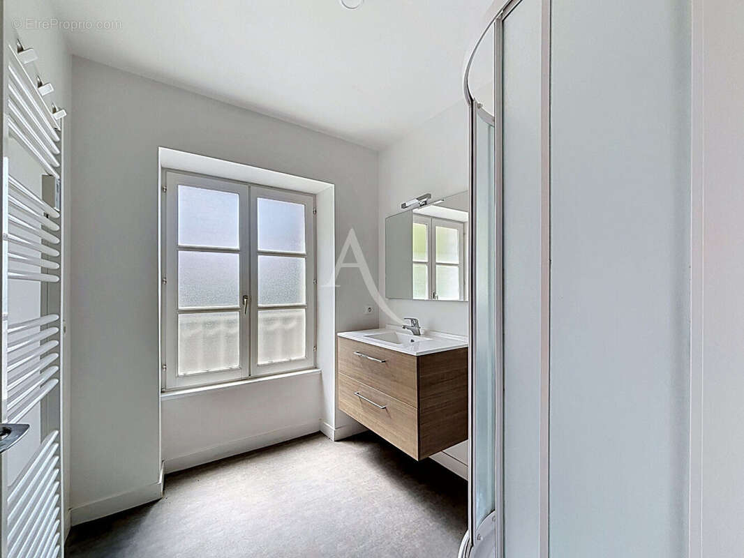 Maison 101m² Hyper Centre Château-Gontier - Saint-Rémy - photo 5