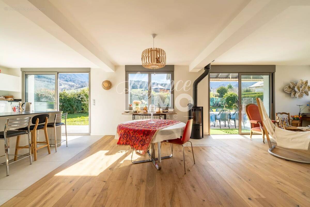 Maison à SAINT-JORIOZ