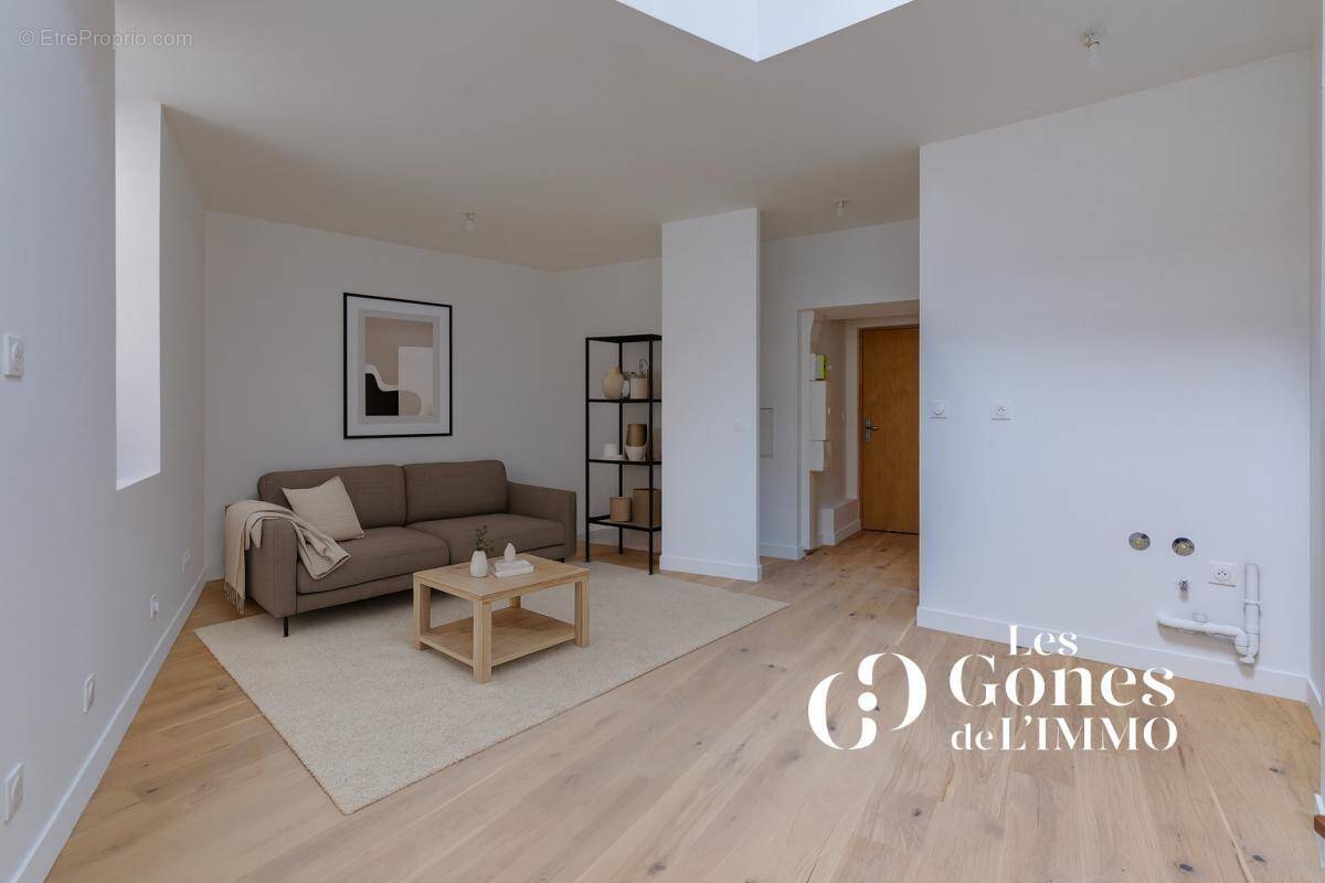 Appartement à SAINT-GENIS-LAVAL