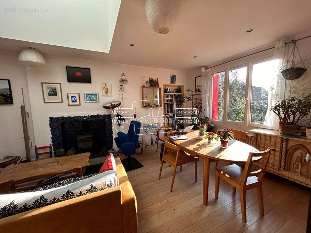 Maison à SAINT-JULIEN-DE-CONCELLES